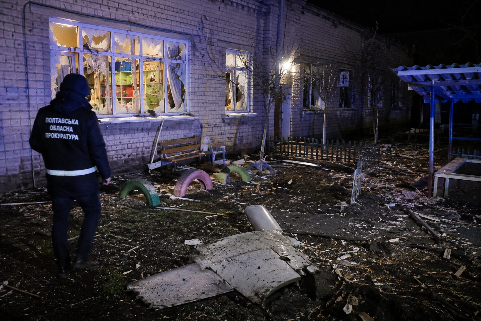 У Полтаві через падіння уламків БпЛА пошкоджено будинки та дитсадок