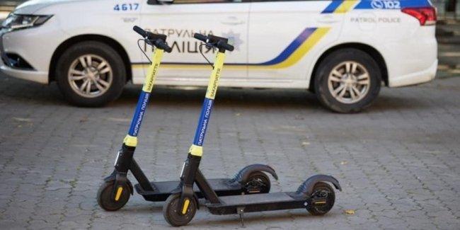 У Полтаві патрульні зупинили нетверезого 18 річного водія електросамоката