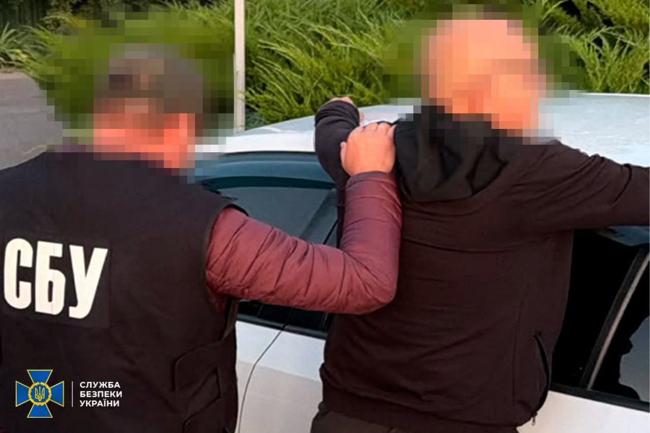 Посадовця Полтавського обласного ТЦК затримали на хабарі у $7 тисяч — СБУ та поліція